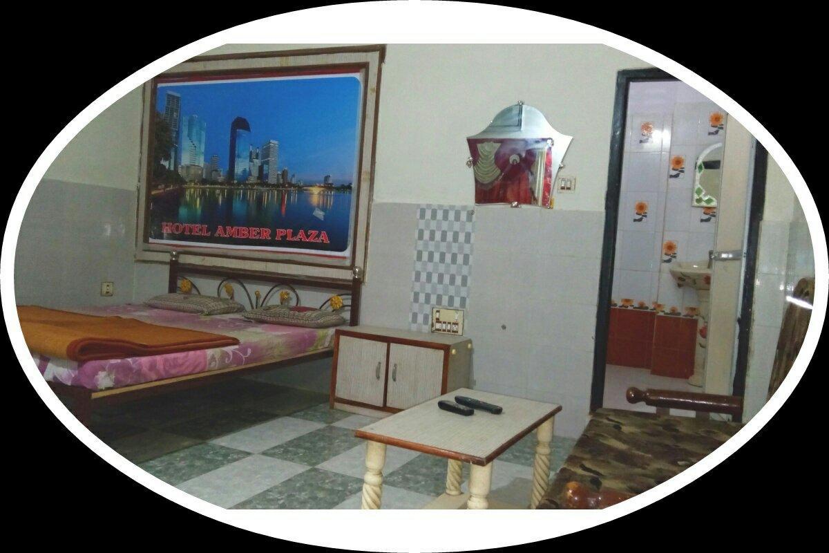 Отель Amber Plaza Chittorgarh Экстерьер фото
