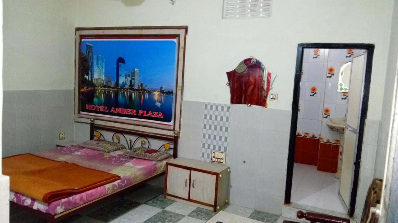 Отель Amber Plaza Chittorgarh Экстерьер фото